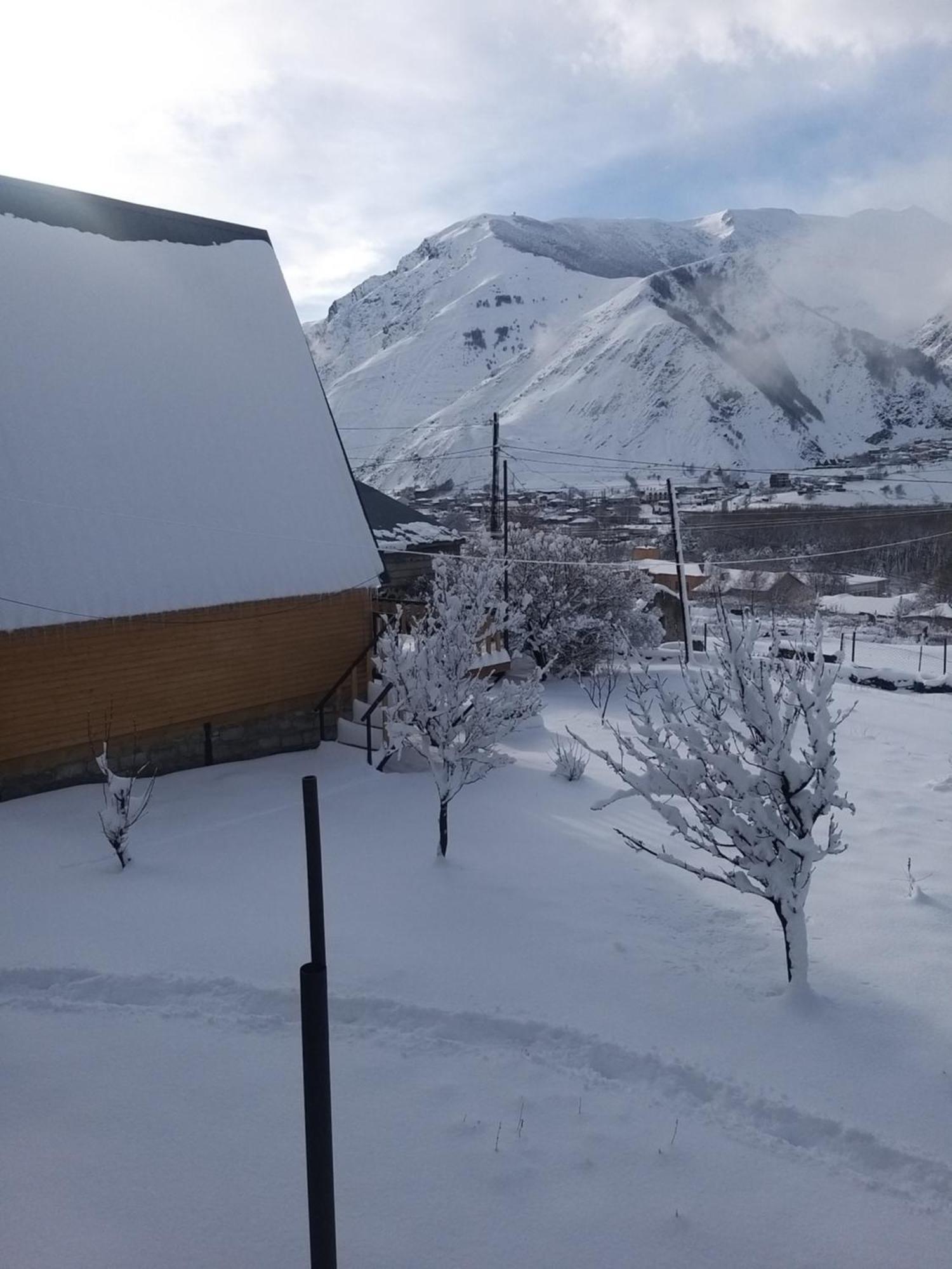 Emotion Kazbegi Stepantsminda Quarto foto