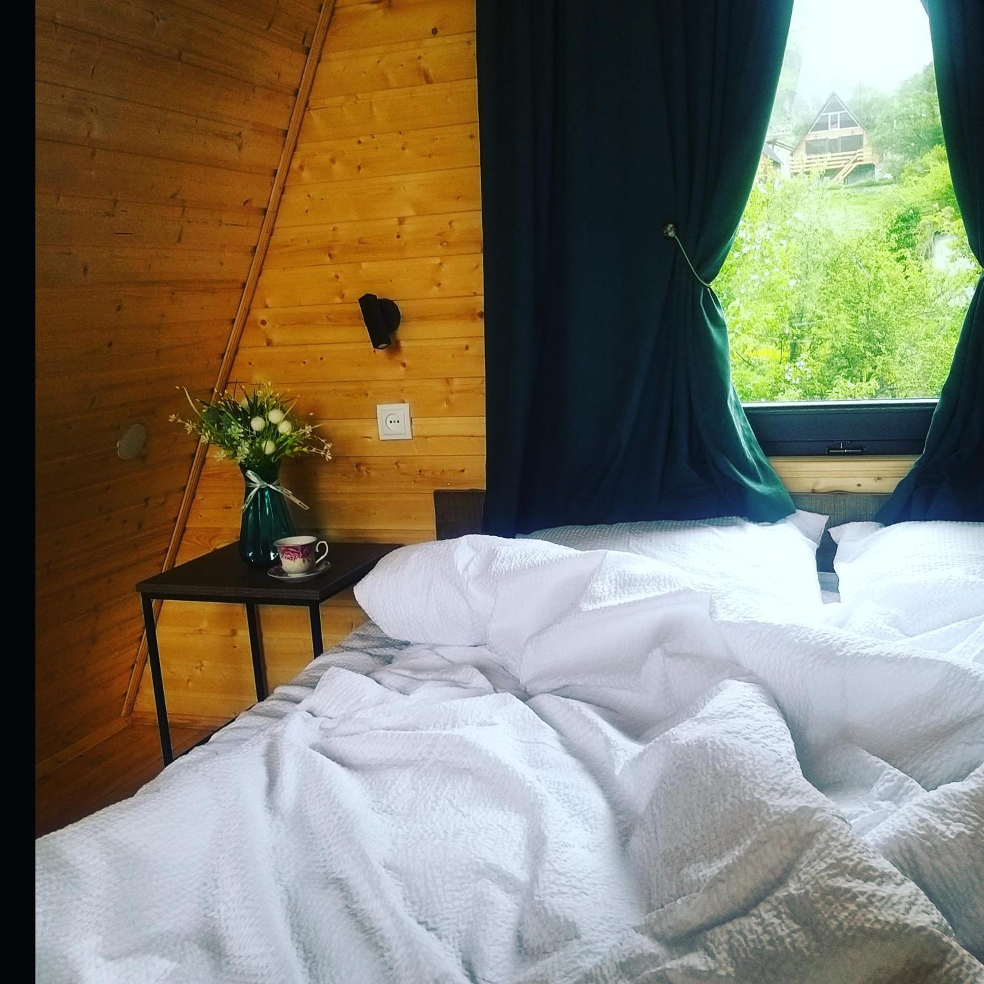 Emotion Kazbegi Stepantsminda Quarto foto